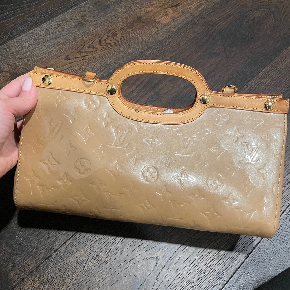 Louis Vuitton purse